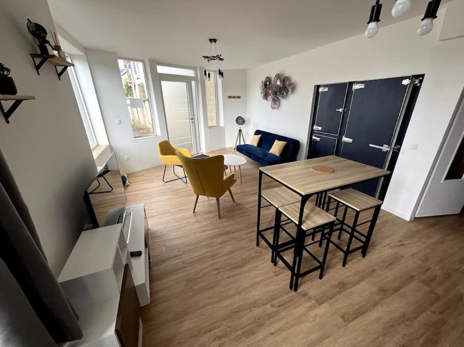 Appartement Avec Belle Vue Ouzouer-Sur-Trezee 외부 사진